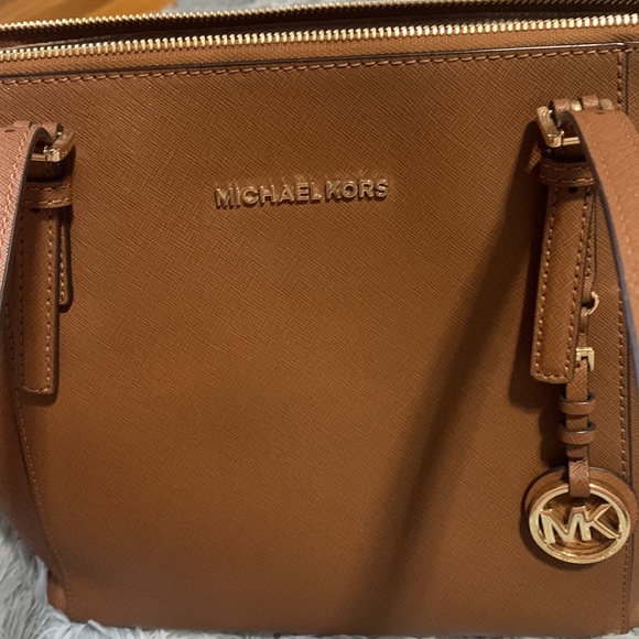 Michael Kors Bag - Picture 13 of 16